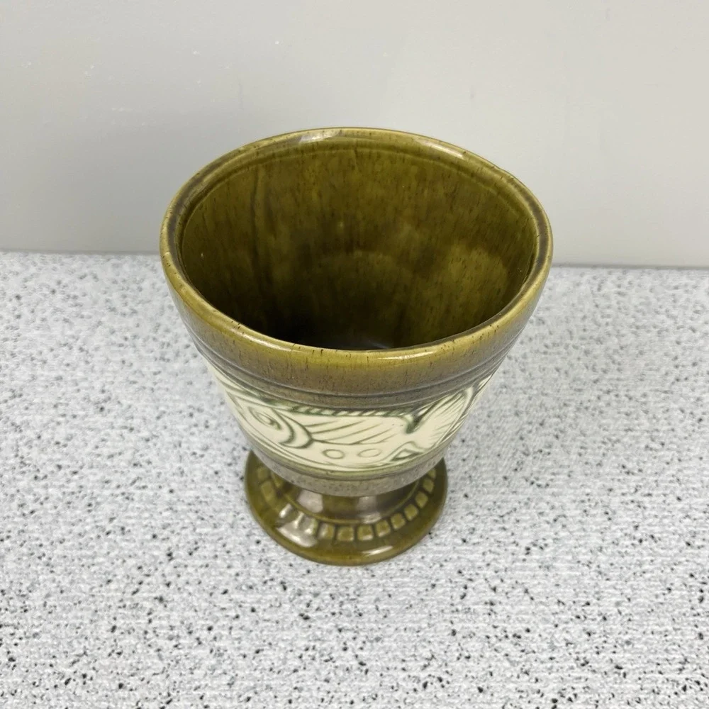 Vintage Mid Century‎ Avocado Green Pedestal Fish Pattern Pottery Planter 6.5